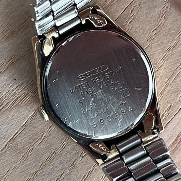 Seiko Ladies Watch Vintage Gold Tone Bracelet Gold Tone Dial Date Window - Picture 7 of 12